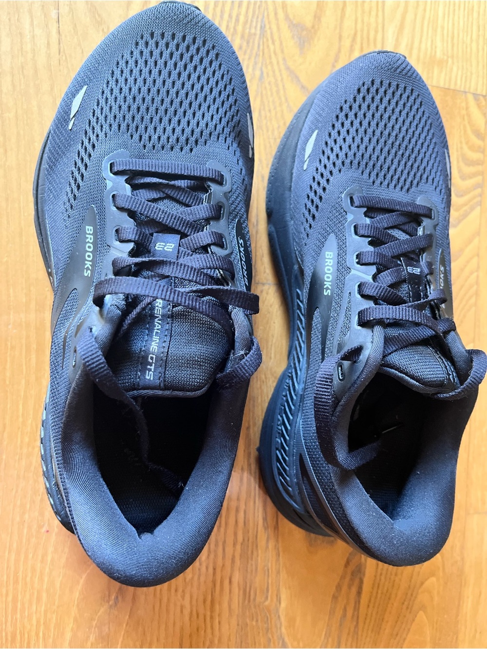 Brooks Adrenaline GTS 23 Black Ebony running shoes mens size 8.5 wide 2E